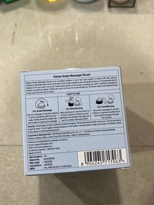 NYKAA Scalp Massager Brush
