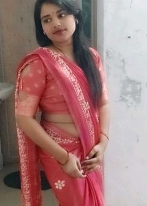 Elegant Pink Floral Saree