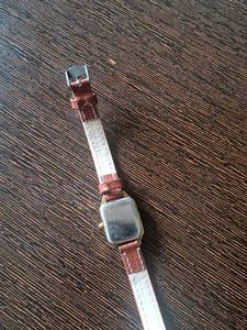Classic Women&#39;s Watch..cartier dupe