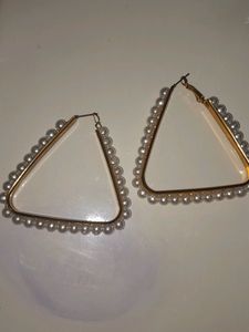 Pearls Earing with golden Base
