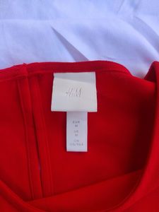 H&amp;M Beautiful Puff Sleeve Red Dress (NEW WITHOUT T