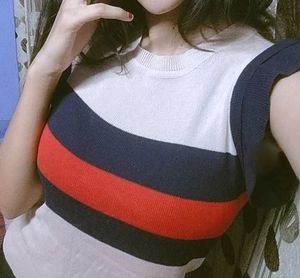 I&#39;m Selling Beautiful Sleevless Top