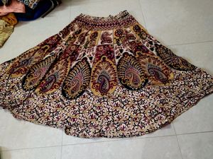 Woman&#39;s Long Skirt