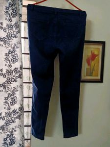 Women&#39;s Navy Blue Skinny Cotton Jeans