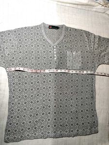 Gray Diamond Pattern Henley Sweater