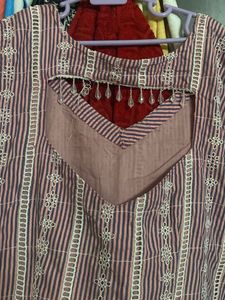 Striped Sleeveless Kurta