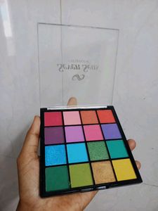 16 SHADE EYE SHADOW PALET