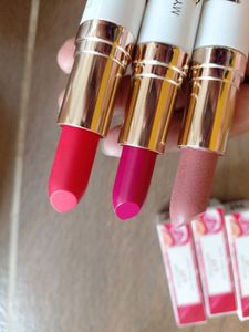 MyGlamm Lipstick