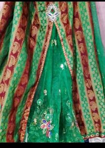 Emerald Green Embroidered Saree With Blouse
