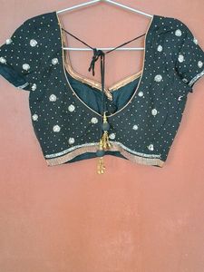 A set Of 2 blouse s