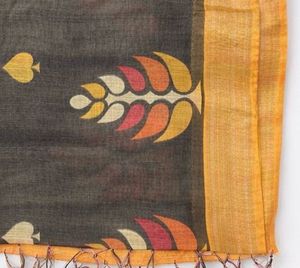 Elegant Dark Green &amp; Gold saree