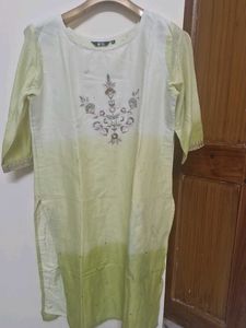 Elegant Embroidered Kurti with sleeveless jacket