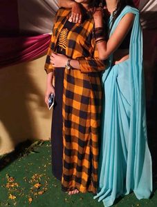Stylish Crop Top with Plaid Shrug
