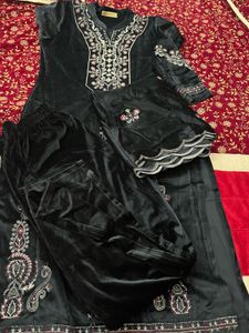 Elegant velvet Embroidered Kurta Set
