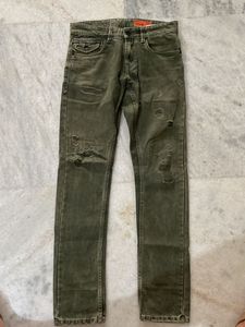 Men&#39;s Distressed Slim Fit Jeans
