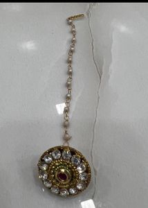 Combo of 2 Maangtika And 1 Saree Pin