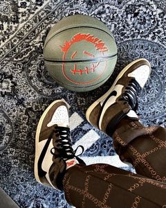 Air Jordan 1 High