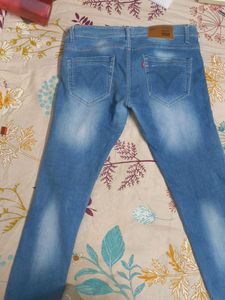 LEVIS JEANS BLUE