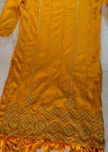 💛Yellow Embroidered Kurta for women