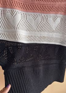 Cute Heart Pattern Knit Top