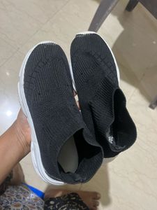 Shoe