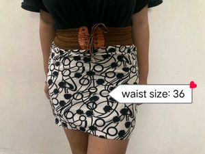 Cinched Waist Mini Skirt
