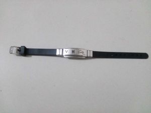 V Bracelet