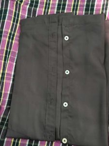 Men's No Fuss Brown Shirt