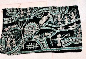Black &amp; Green Abstract Print Saree with Blouse