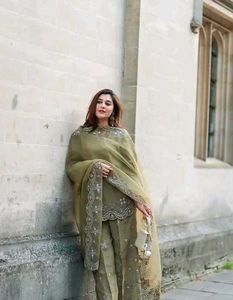 Elegant Pakistani Kurta Set &amp; Dupatta