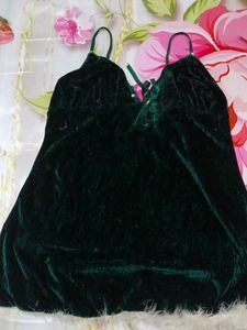(1061)Green Velvet Mini Dress