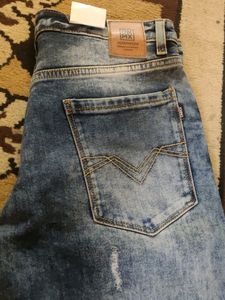 Beautiful Skinny Damaged Jeans By Dnmx