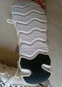 Trendy White Graphic Sneakers