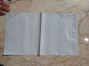 Courier packing material