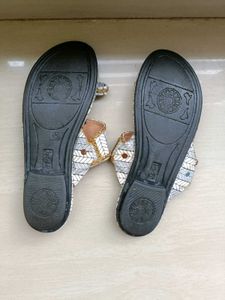 White Kolhapuri Stylish Slippers For Women