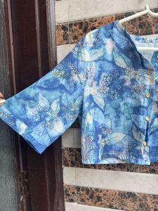 Blue Floral Crop Top