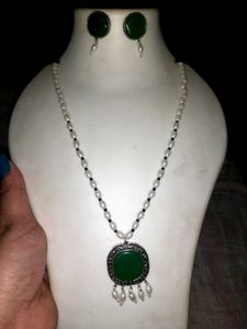 Pearl &amp; Emerald Jewelry Set