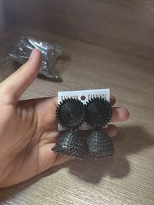 Classic Black Jhumke