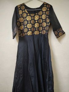 Elegant Black &amp; Gold Kurta