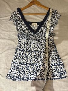 Abercrombie Beautiful Top