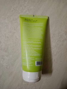 Dot &amp; Key Face Wash