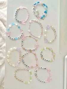 Taylor Swift Pinteresty Friendship Bracelets