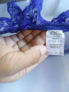 Blue Lace Tong