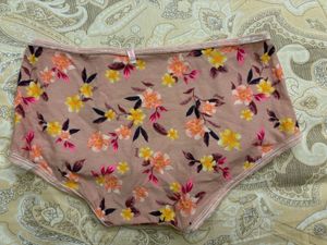 VS Floral &amp; Lace Panty Bundle- Set Of 2