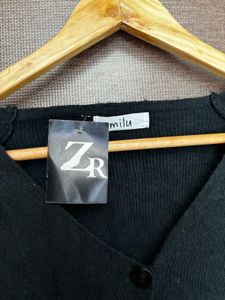 BLACK FULL SLEEVE TOP (ZARA)