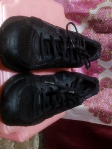 Asics Gel In Black Colour