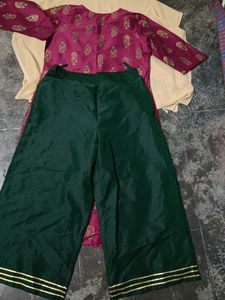 Purple Printed Kurti with Green Pant