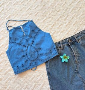 Never Worn Cute Cutout Crop Top