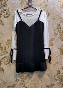 Women's Top.Size 36.Length 32.Stretchable.