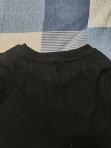 Black Ribbed Tee